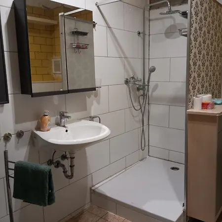 Daire Eine Mit Privatem Eingang Weilerswist