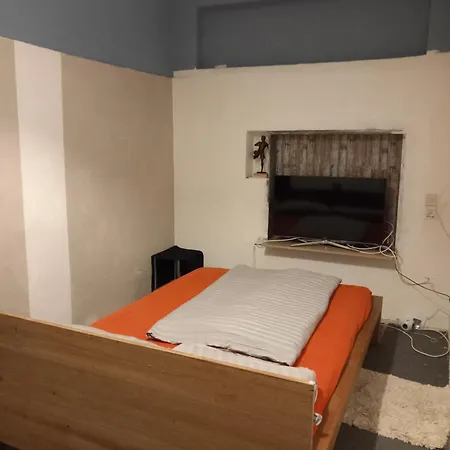 Eine Mit Privatem Eingang アパート